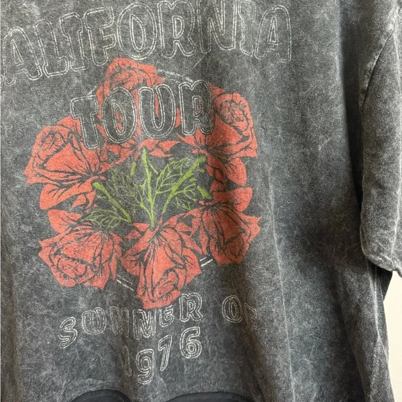 Faded graphics tee - Picture 4 of 10